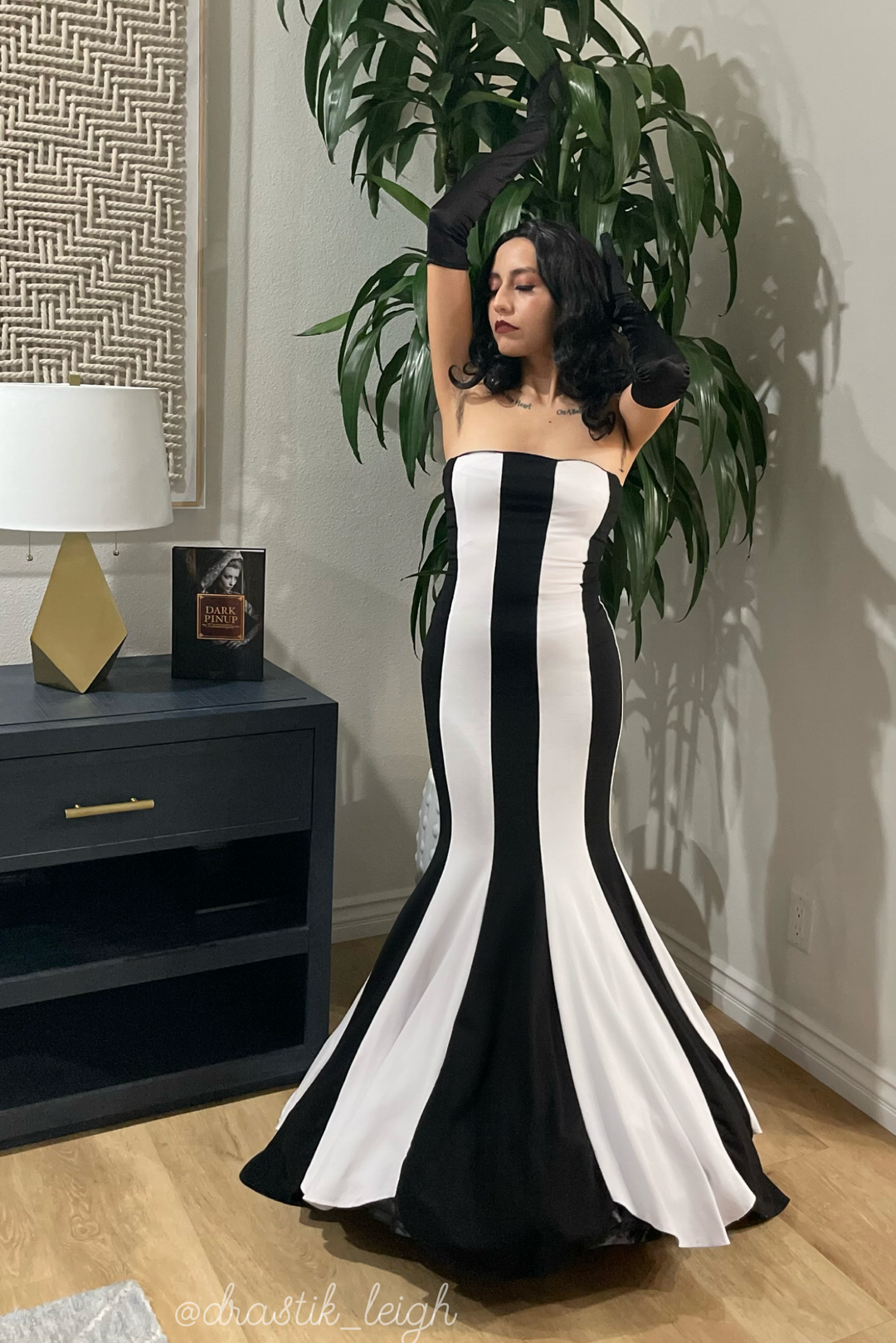 Sandworm Striped Gown XXXL Sandworm Striped Gown XXXL